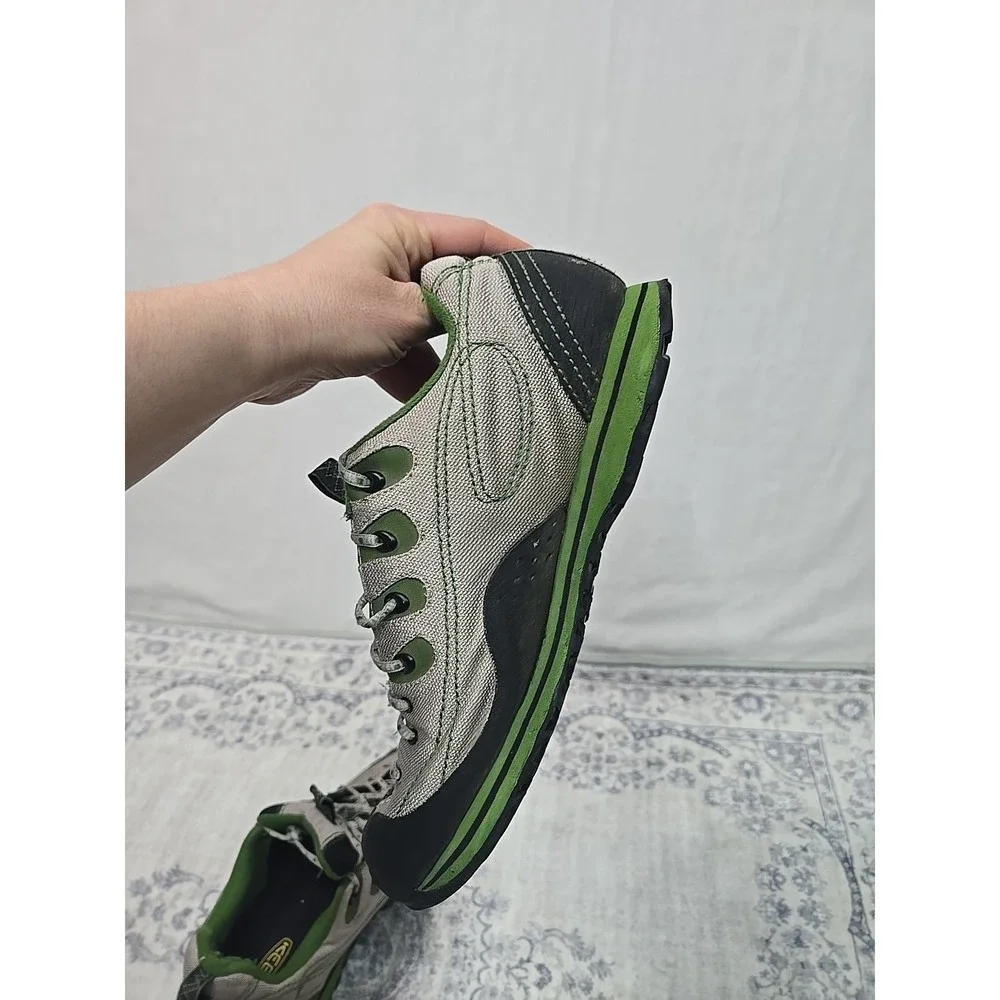 Patagonia Women's Size 10 Vibram Low Top Hiking Trail‎ Shoes Gray Green Black